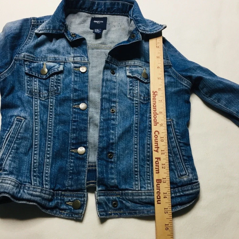 Gap Kids Jean Jacket Girls Medium Denim Dark Wash Button Up Cropped Pockets